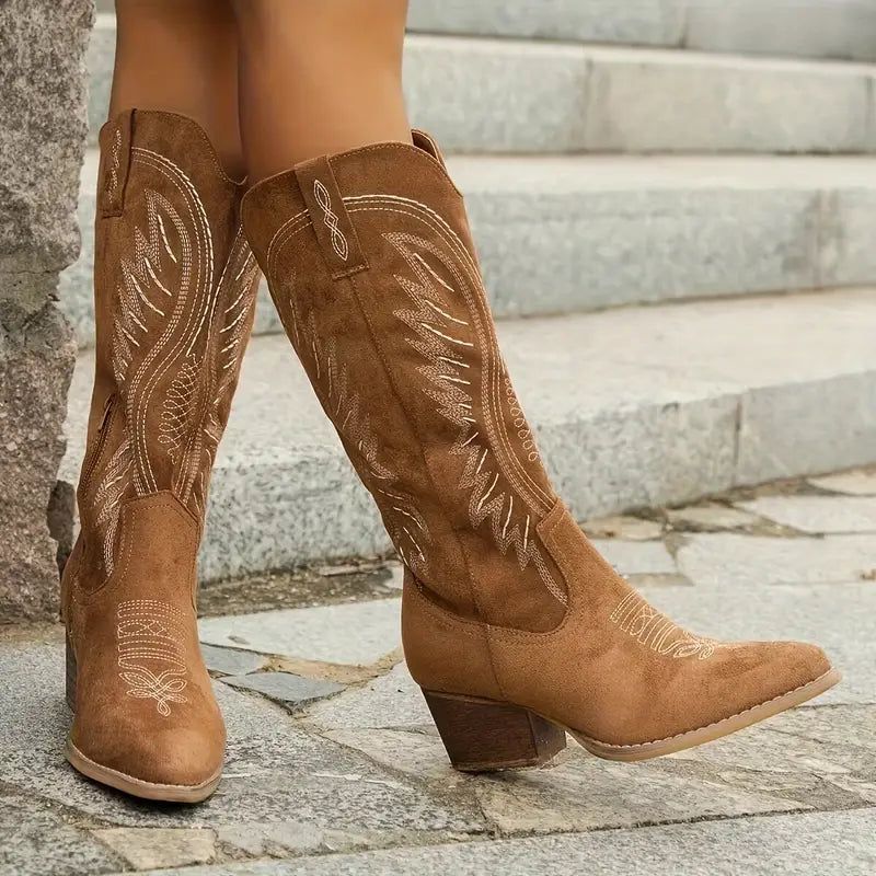 Stivali da cowboy western ricamati da donna - Pelle scamosciata, tacco a blocco, punta affusolata