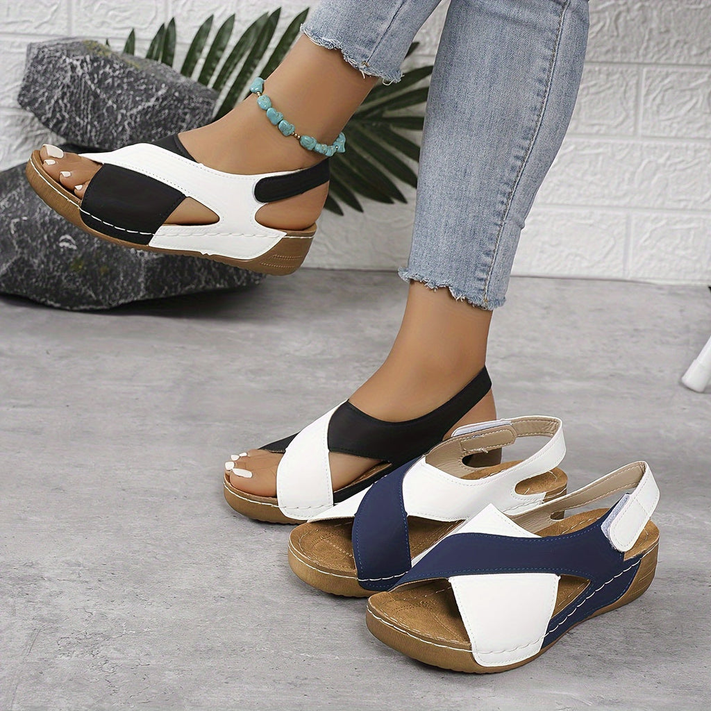 Sandali da donna con cinturino incrociato - Multicolore, comodi, a punta aperta, casual