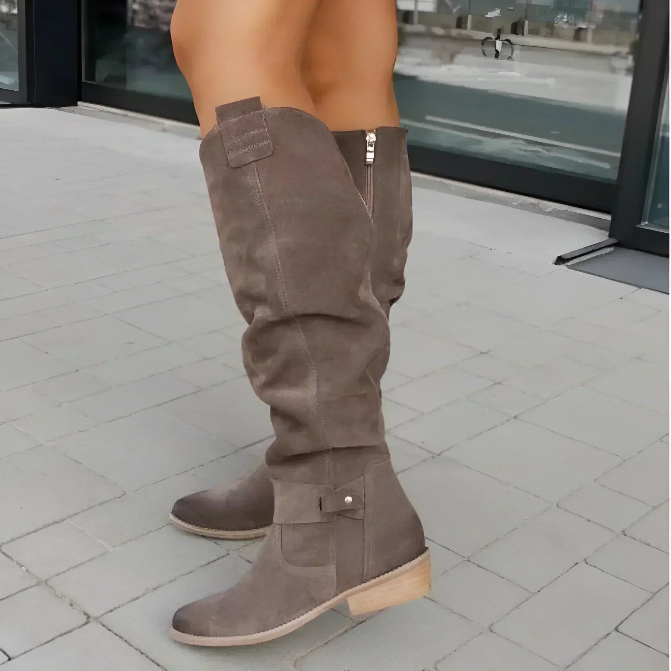 Eleganti stivali da donna in camoscio alti fino al ginocchio - Beige, Marrone, Verde, Nero - Vestibilità comoda